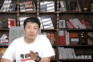 安东尼数据：2次关键传球，7次成功对抗全场最多，获评7.6分